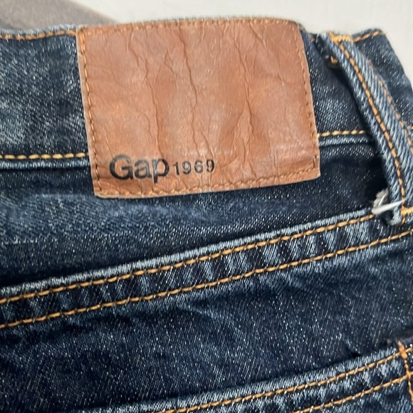 GAP 1969 Straight Leg Jeans / 32x30 - Picture 3 of 5